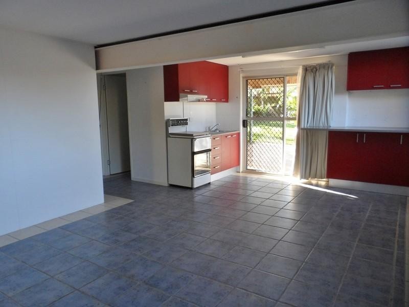 52 Kennedy Drive, Capalaba QLD 4157