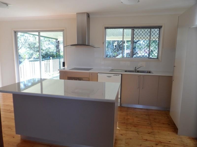 52 Kennedy Drive, Capalaba QLD 4157