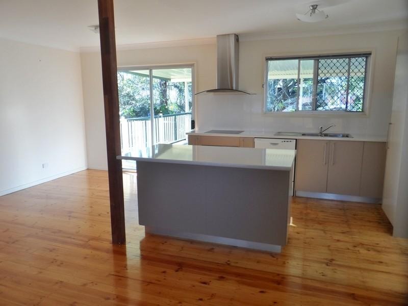 52 Kennedy Drive, Capalaba QLD 4157