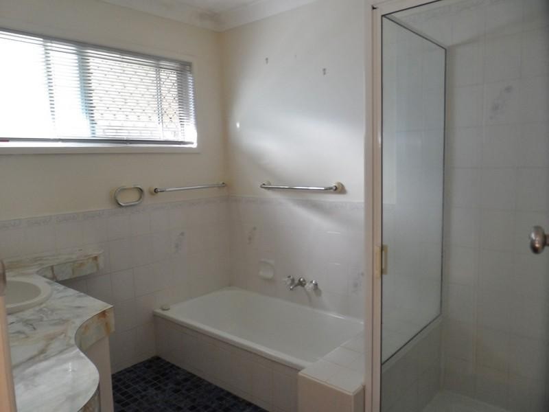 52 Kennedy Drive, Capalaba QLD 4157