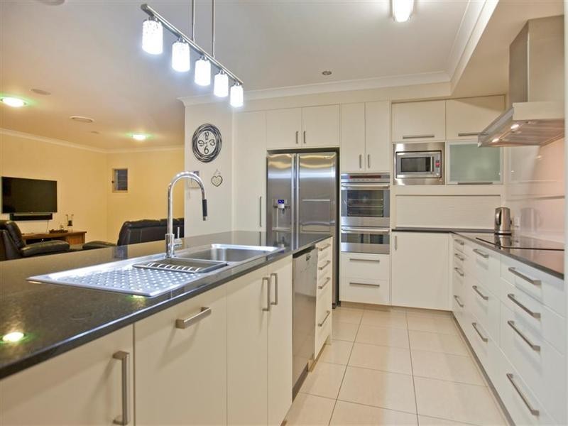 13 Liner Street, Wellington Point QLD 4160