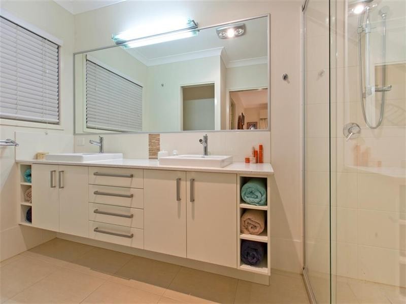 13 Liner Street, Wellington Point QLD 4160