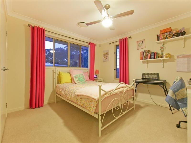 13 Liner Street, Wellington Point QLD 4160