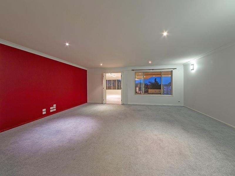 15 Manly Street, Birkdale QLD 4159