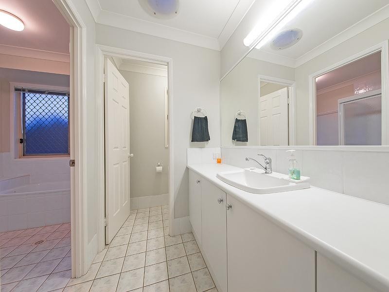 15 Manly Street, Birkdale QLD 4159