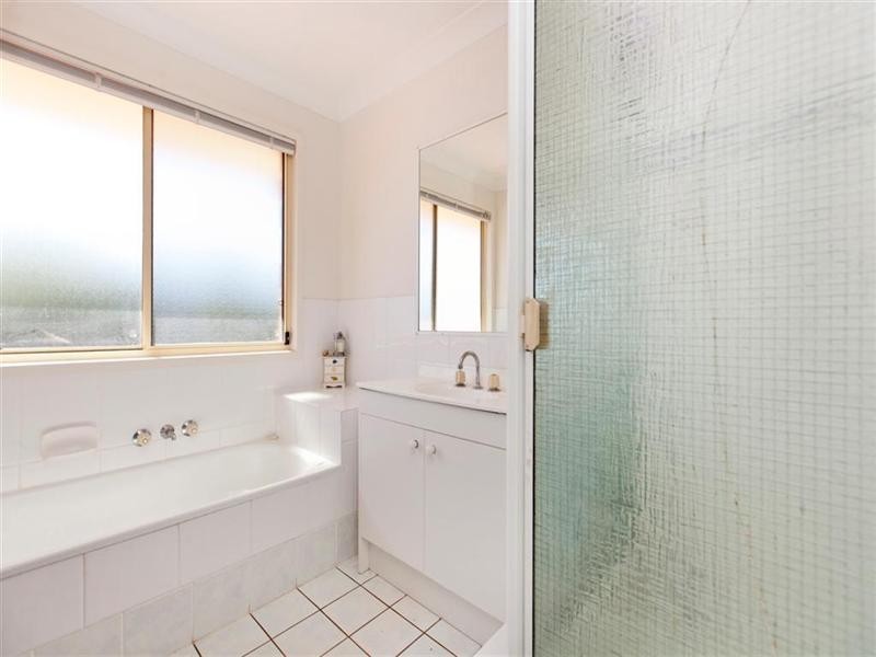 4 Janelle Court, Wellington Point QLD 4160