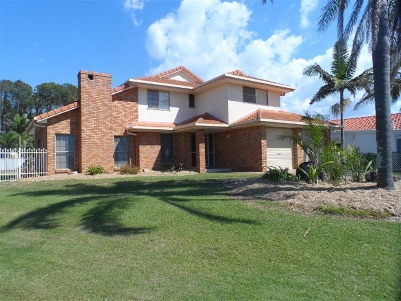 2 DORSAL Drive, Birkdale QLD 4159