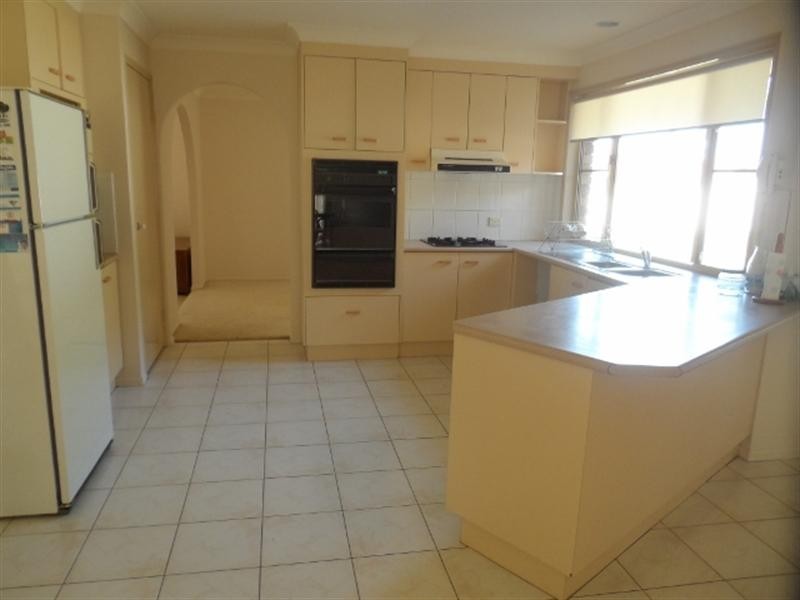 2 DORSAL Drive, Birkdale QLD 4159