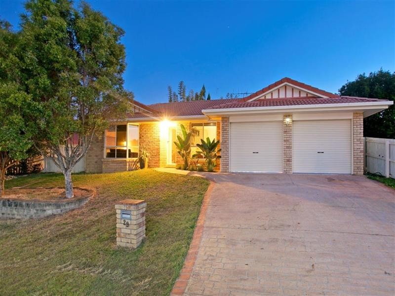 29 Cresthill Street, Birkdale QLD 4159
