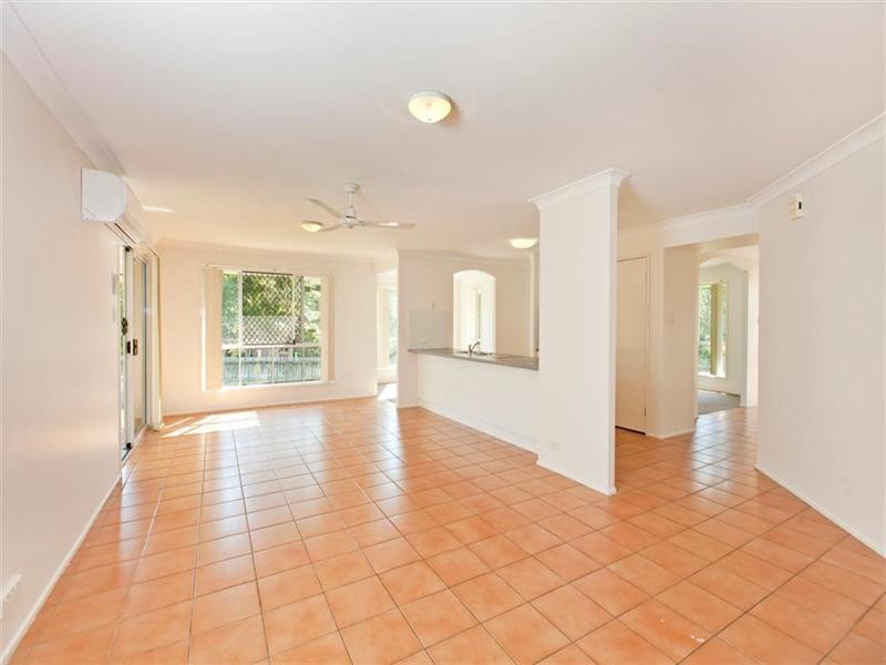 4 Honeygem Place, Birkdale QLD 4159