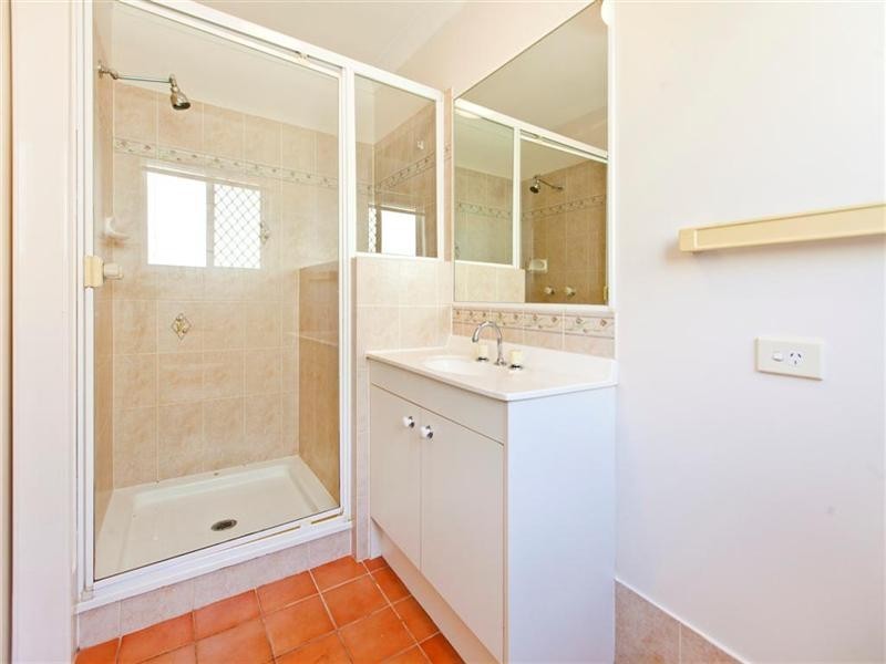 4 Honeygem Place, Birkdale QLD 4159