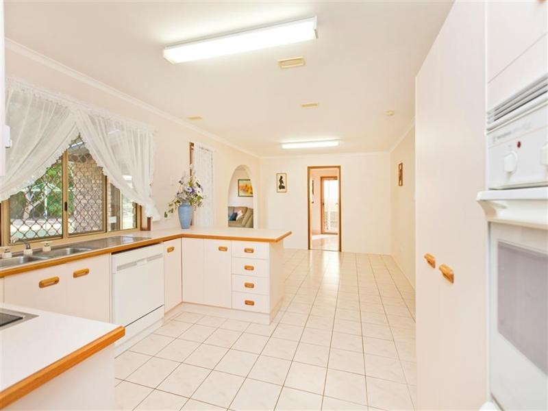 7 Tipplers Street, Victoria Point QLD 4165