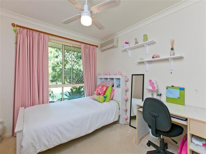 19 Redgrove Avenue, Wellington Point QLD 4160