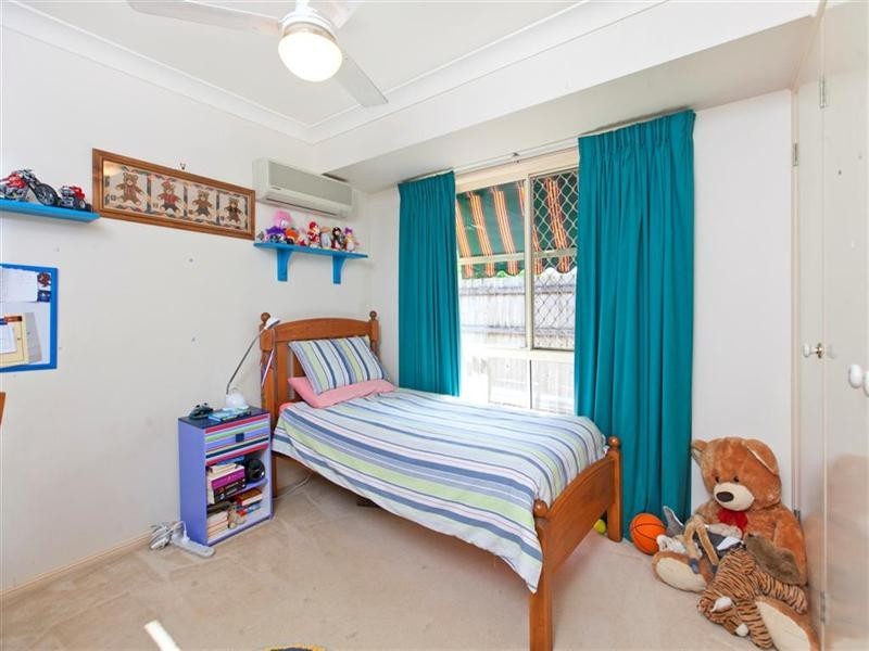 19 Redgrove Avenue, Wellington Point QLD 4160