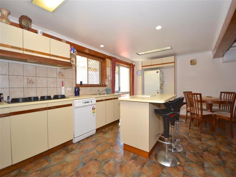 7 Moana Crescent, Birkdale QLD 4159