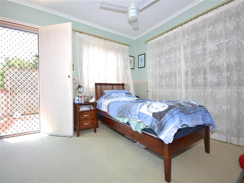 7 Moana Crescent, Birkdale QLD 4159