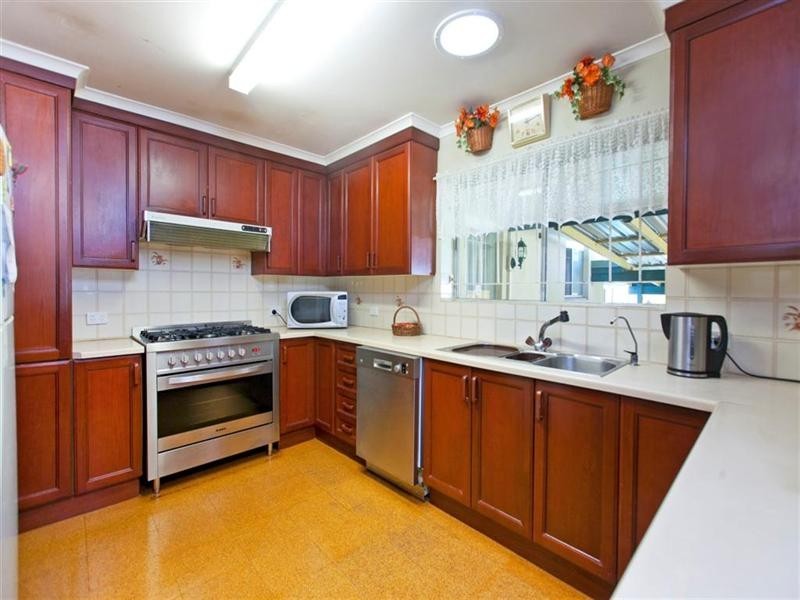 111 Queens Court Road, Alexandra Hills QLD 4161