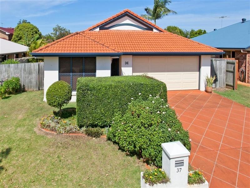 37 Seaholly Crescent, Victoria Point QLD 4165
