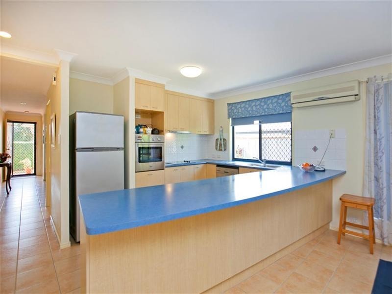 37 Seaholly Crescent, Victoria Point QLD 4165
