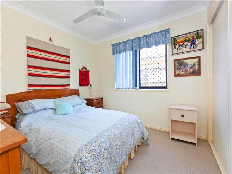 37 Seaholly Crescent, Victoria Point QLD 4165