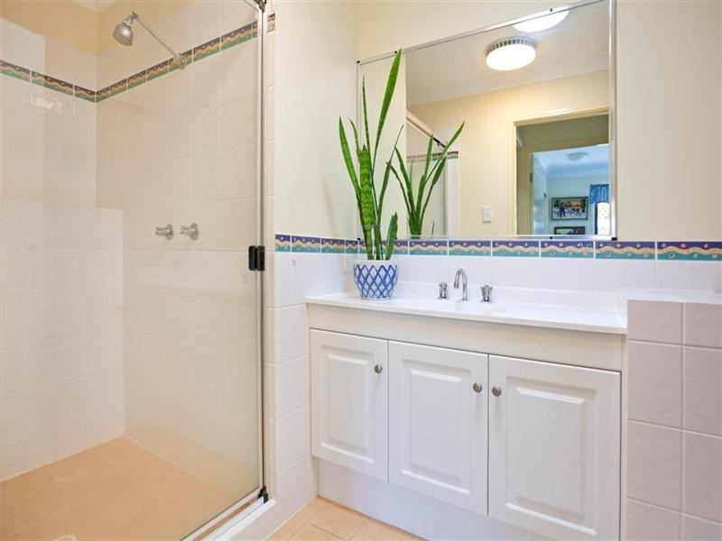 37 Seaholly Crescent, Victoria Point QLD 4165