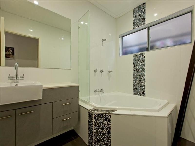 35 Arthur Street, Wellington Point QLD 4160