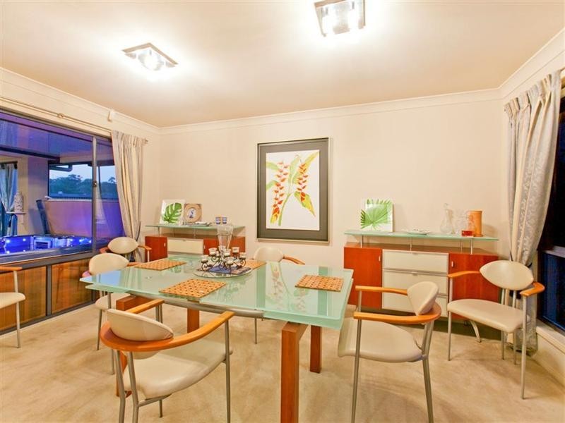 14 Gloria Parade, Redland Bay QLD 4165