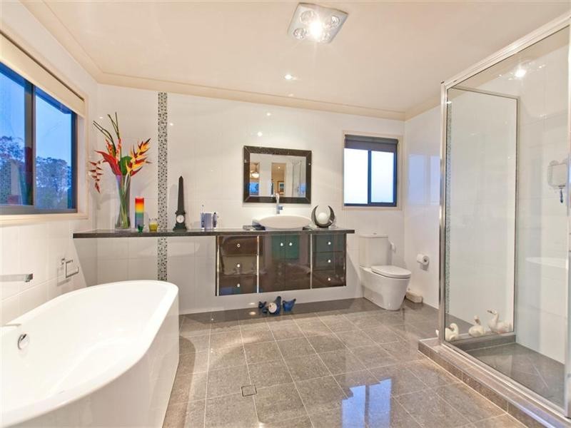 14 Gloria Parade, Redland Bay QLD 4165