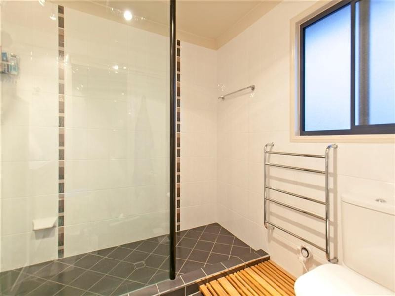 14 Gloria Parade, Redland Bay QLD 4165