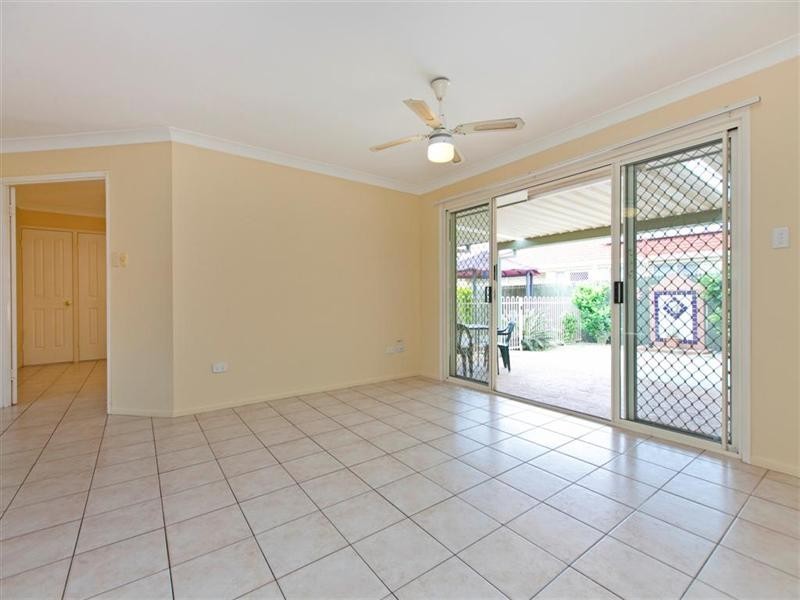 10 Cresthill Street, Birkdale QLD 4159