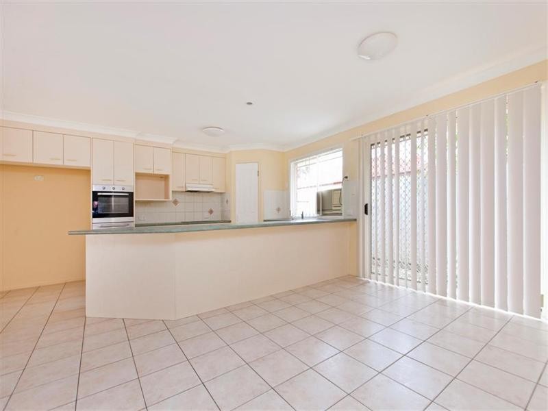 10 Cresthill Street, Birkdale QLD 4159