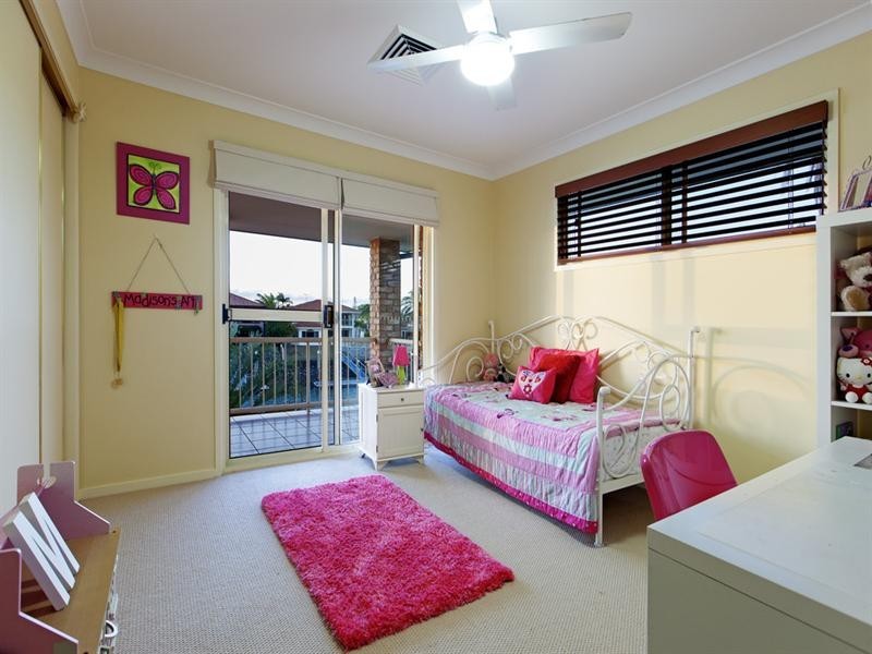 10 Kinsail Court, Raby Bay QLD 4163
