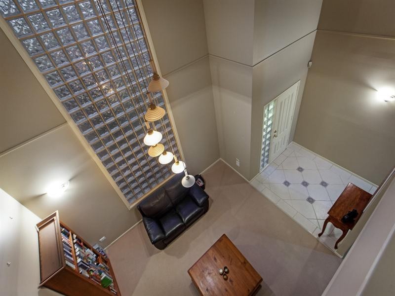 10 Kinsail Court, Raby Bay QLD 4163