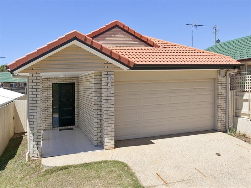 17 Myra Street, Birkdale QLD 4159