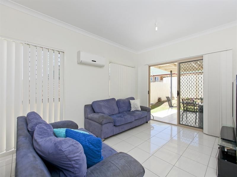 17 Myra Street, Birkdale QLD 4159