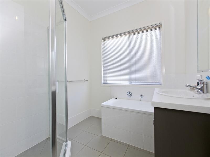 17 Myra Street, Birkdale QLD 4159