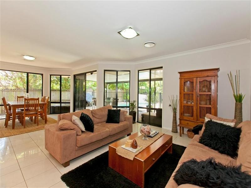 19 Rose Street, Ormiston QLD 4160