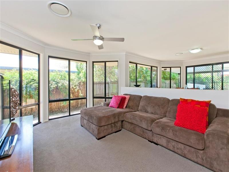 19 Rose Street, Ormiston QLD 4160