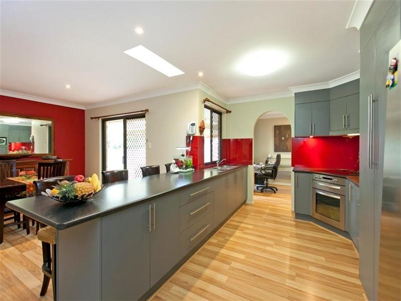 50 Fullerton Street, Birkdale QLD 4159