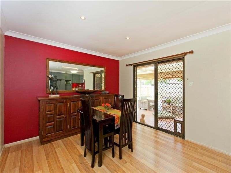 50 Fullerton Street, Birkdale QLD 4159