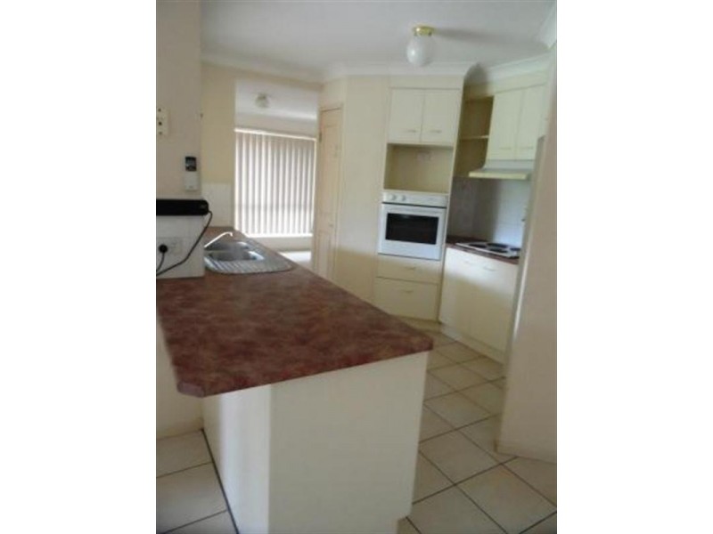 6 PARKRIDGE Place, Birkdale QLD 4159