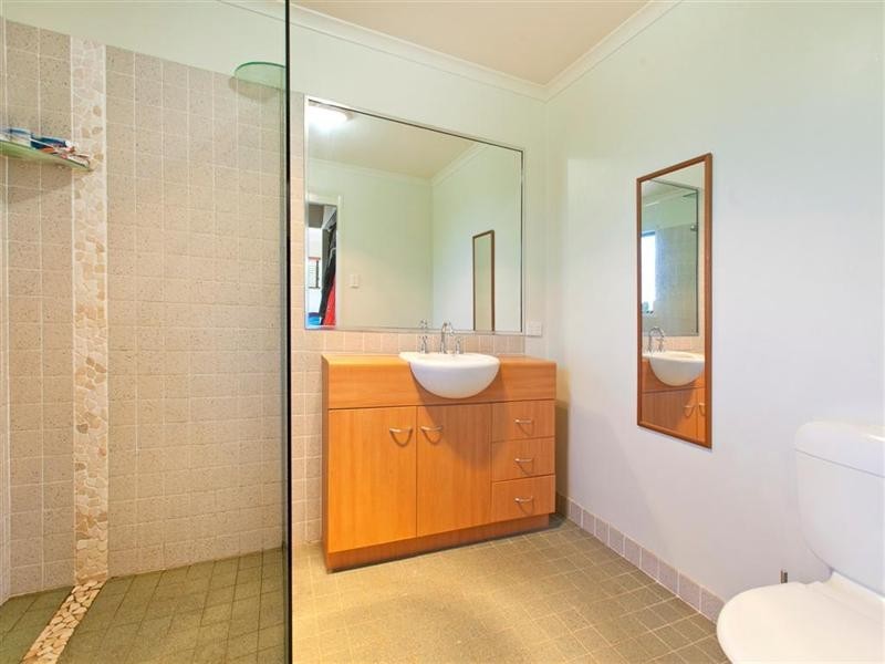 7 Ruth Street, Birkdale QLD 4159