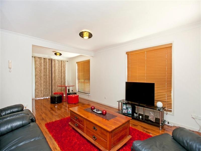 4/2 Denison Court, Capalaba QLD 4157