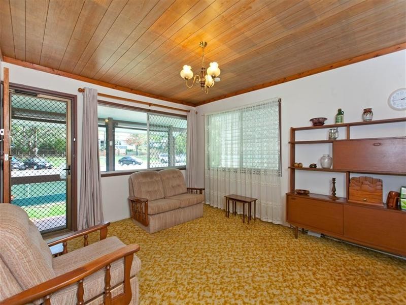 143 South Street, Cleveland QLD 4163