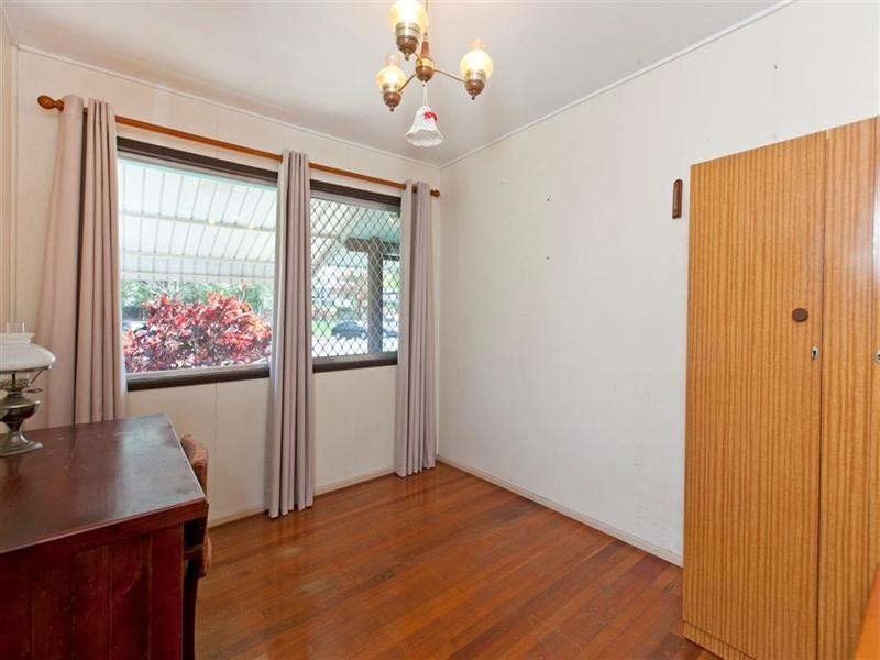 143 South Street, Cleveland QLD 4163