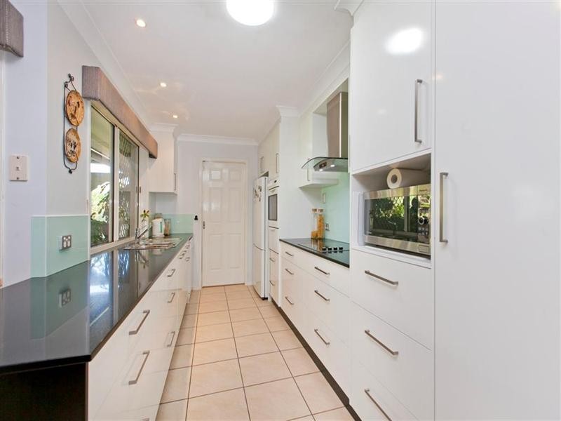 32 Riverton Drive, Wellington Point QLD 4160