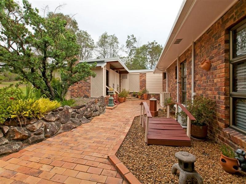 82-86 Winston Road, Sheldon QLD 4157