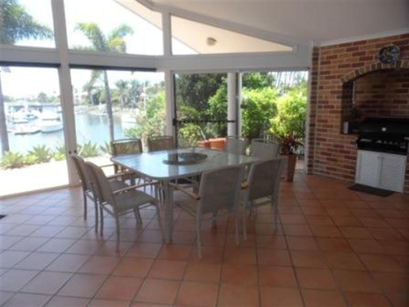 4 KEEL Street, Birkdale QLD 4159