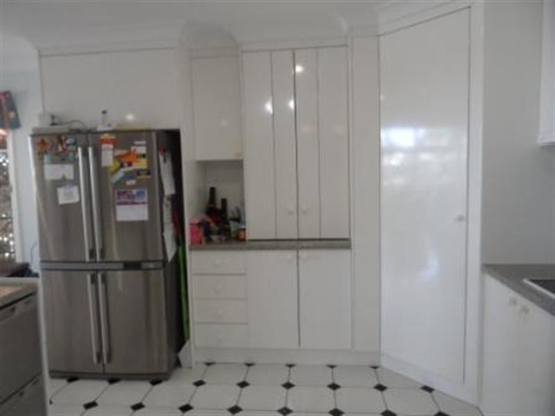 4 KEEL Street, Birkdale QLD 4159