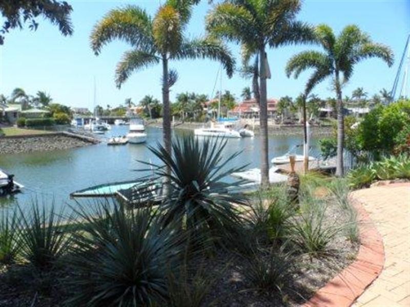 4 KEEL Street, Birkdale QLD 4159